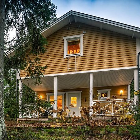 Juhlamenot Oy Villa Soderkulla  Luaran gambar